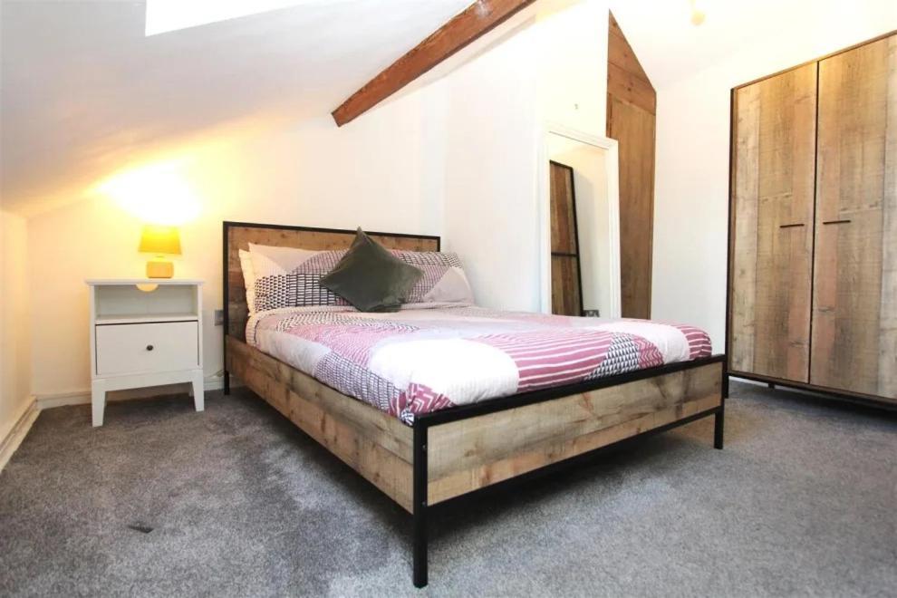 Large New-York Style Penthouse Apartment In Leeds City Centre With Contactless Check In Ngoại thất bức ảnh